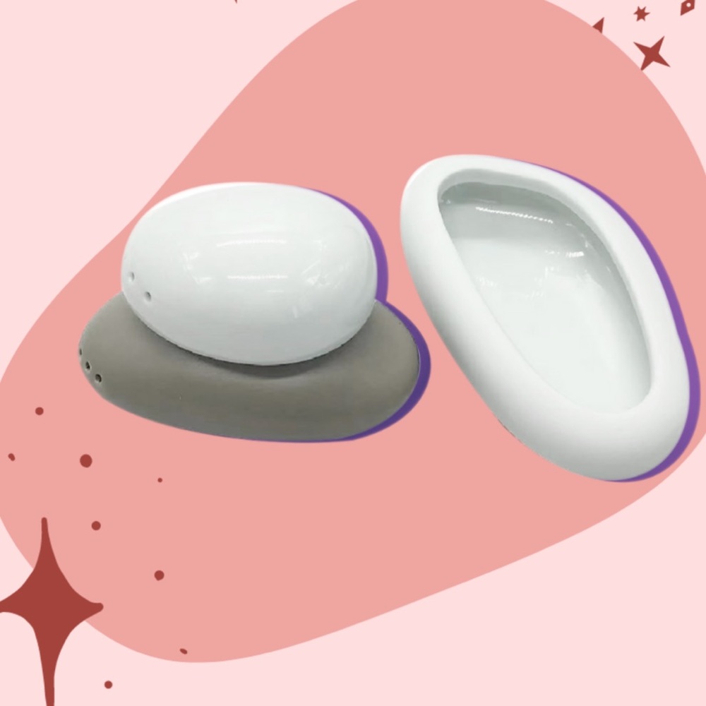 NWT Salt and Pepper Shaker and Sauce Dish ~ Balance